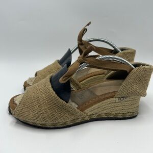 UGG AUSTRALIA Mar Espadrille Ankle Tie Wedge Woven Tan Sandals Size 7